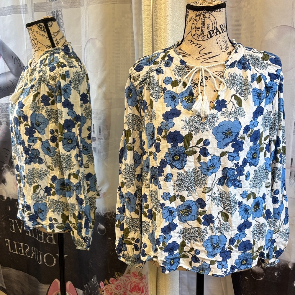 Lucky Brand Blue and White Floral Peasant Blouse